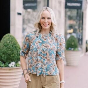 Cabi Printed Cherish Top 6507. Size small. Spring season 2024.